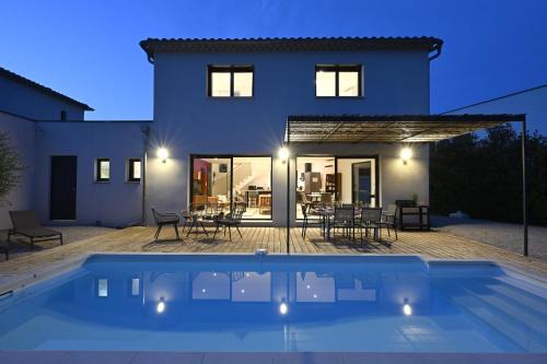 L'Isle-sur-la-Sorgue House | La Villa Plein Soleil