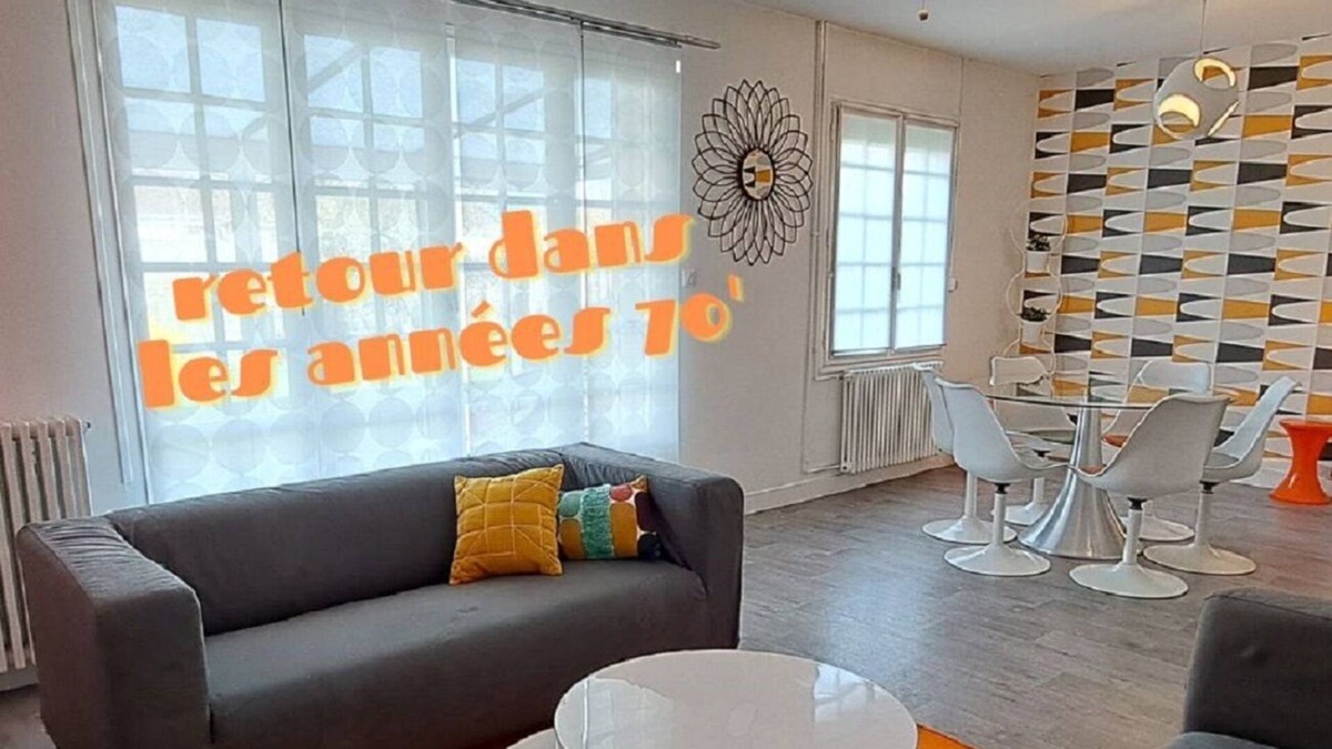 Joue-les-Tours House | LA VILLA POP: back to the 70s!