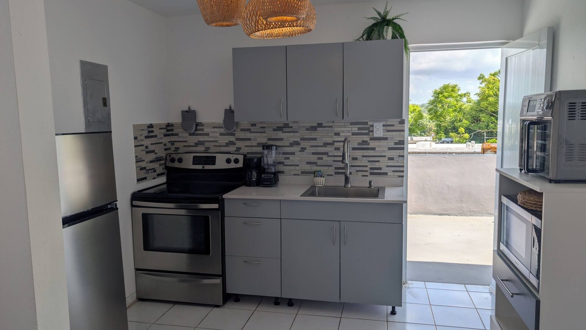 Sabana Llana Sur Apartment | La Villa Rocosa - Cozy 2BR/1BA Apartment Close to Everything in San Juan