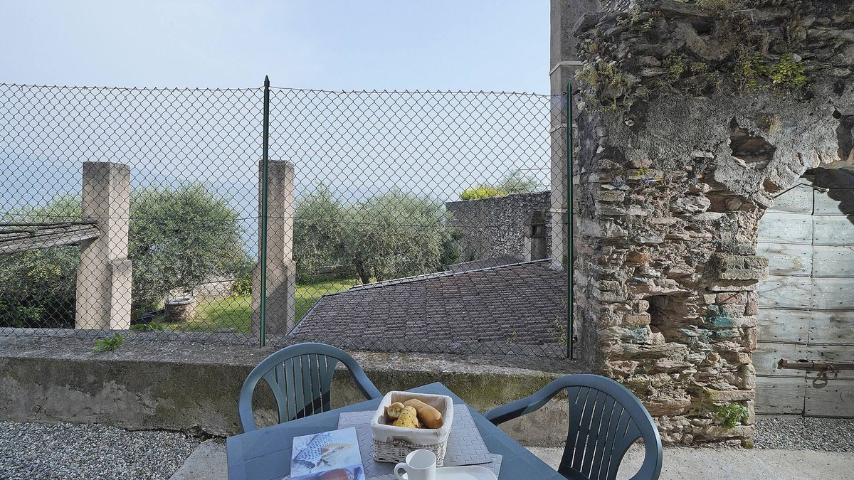 Cecina House | La vista dal borgo - Two Bedroom House, Sleeps 5