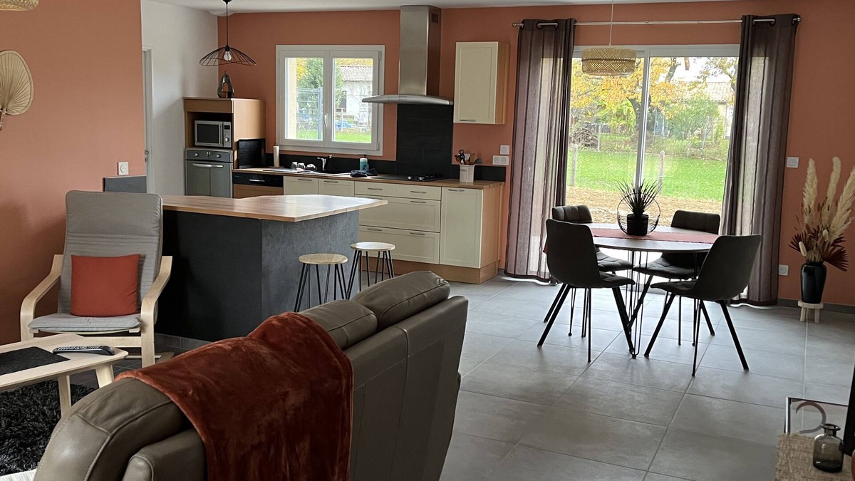 Sennece-les-Macon House | La Vrémontoise Maison Chaleureuse au sud de la Bourgogne sur la Route des Vins