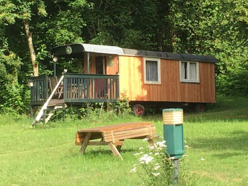 Monts et Vallees Ouest Creuse Other | labalade roulotte