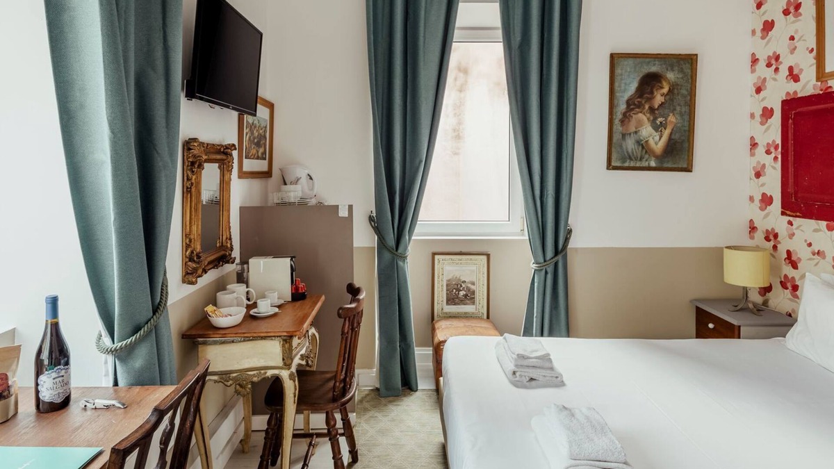 Alcantara Apartment | Labor Alliance Residence - Room 6 by LovelyStay