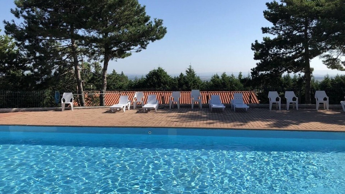 Durfort Apartment | Lac de St Ferréol Rental with terrace and pool access