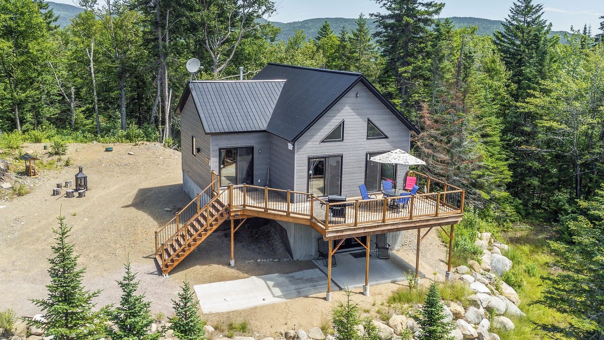 Saint-Raymond Ski Chalet | Lac-Mercher-3 - Modern construction on the waterfront