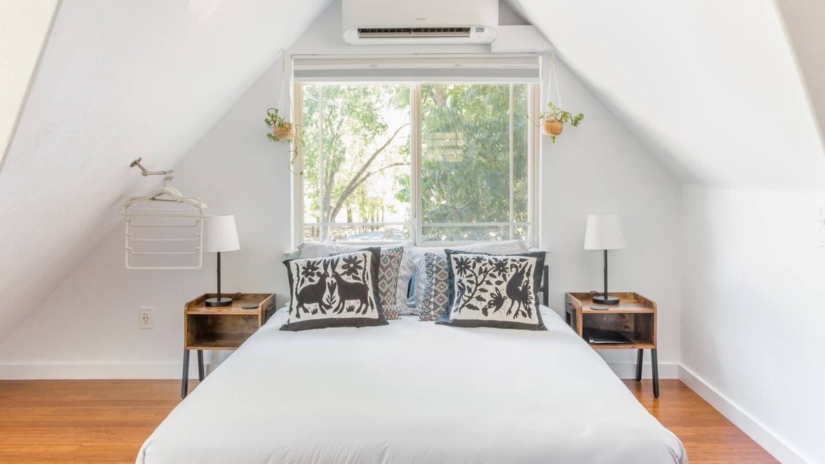Holly Apartment | Lady Bird Lake Trail Guest House - Holly - Weekly Discount