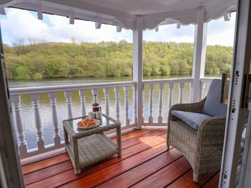 Horton House | Lady Of The Lake