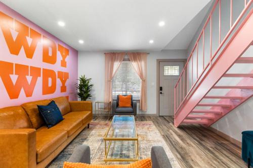 St. Edwards House | Ladybird Pink Palace SoCo Dream Townhome!