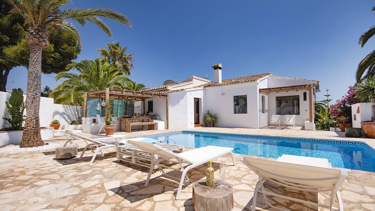 Moravit Villa | Lagarta- family friendly, private Pool, WIFI included, quiet location!