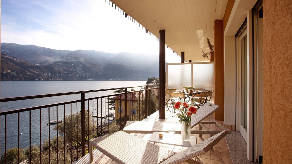 Laglio Apartment | Laglio Ribolla Azzuro with lake view and pool by Italian Apartments.