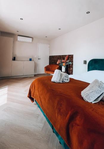 Municipality of De Ronde Venen House | Lago di Vinkeveen Suites