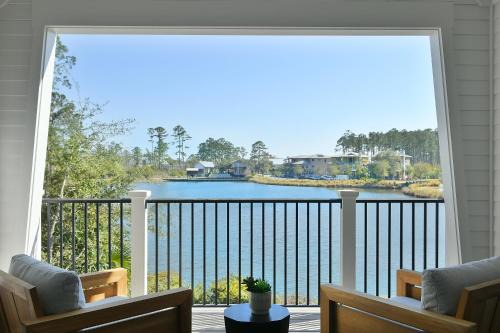 Palmetto Bluff House | Lagoon View 5 Bedroom Moreland Village Home 5573