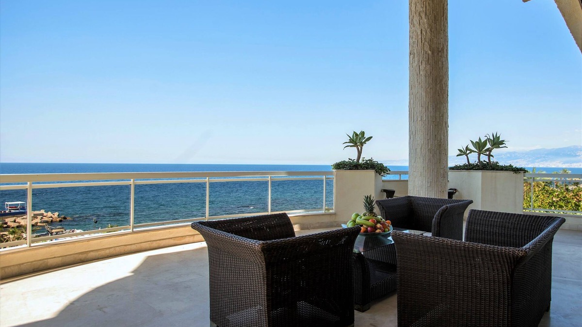 Ras Beirut Apartment | Lahoya Suites