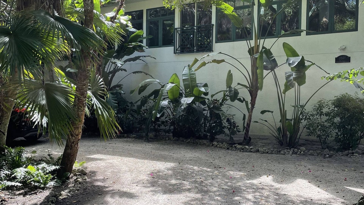 Captiva House | "Laika Lane Gem! Private Pool Home, 3 Min to Beach – Family Friendly Fun!"