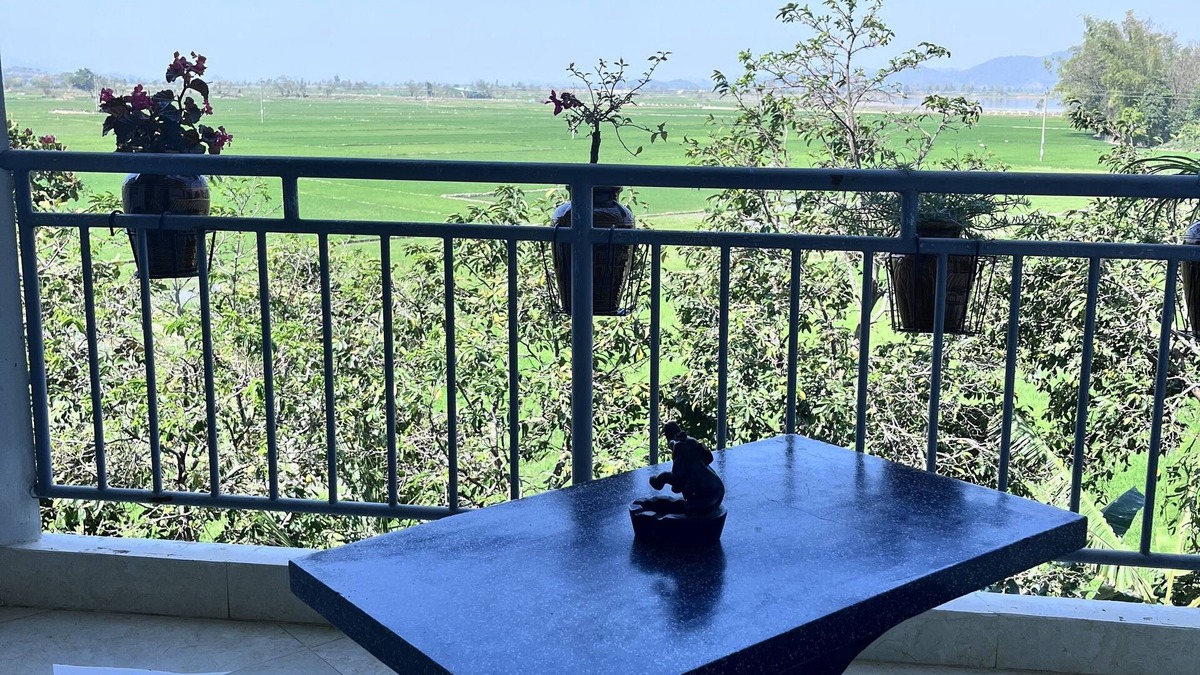 Lien Son Hotel | LAK VIEW