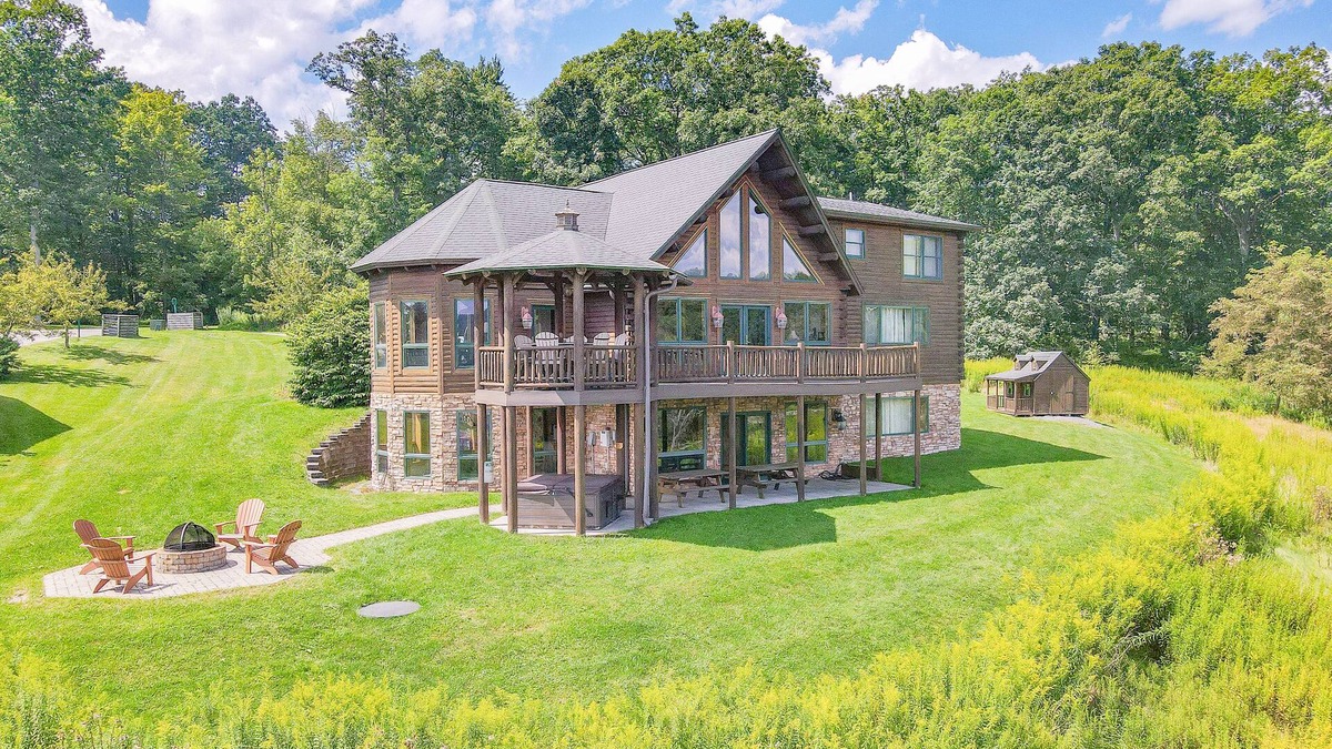 Swanton House | Lake Access, Dock, Hot Tub, Fire Pit , Game Room, + More!