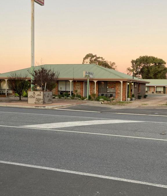 Bonney Hotel | Lake Albert Motel