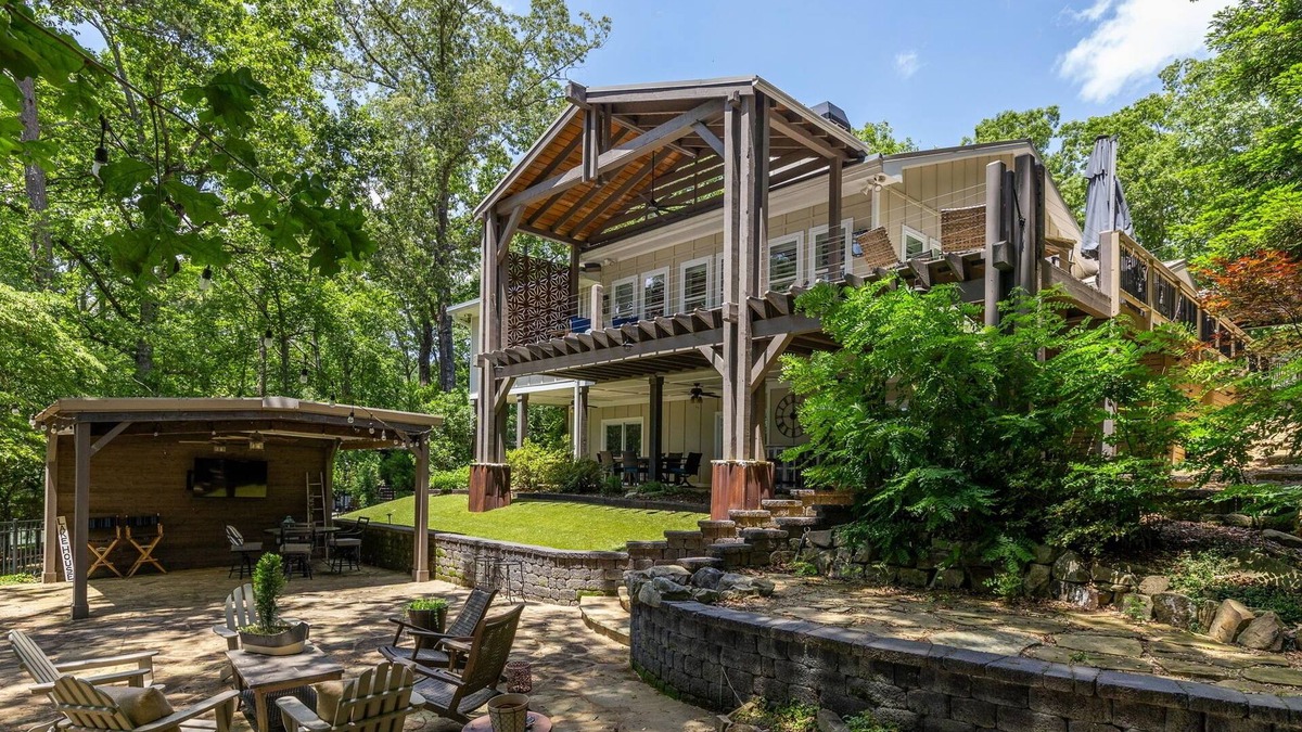 Cartersville House | Lake Allatoona house with private dock, hot tub & fire pit. Family and groups!