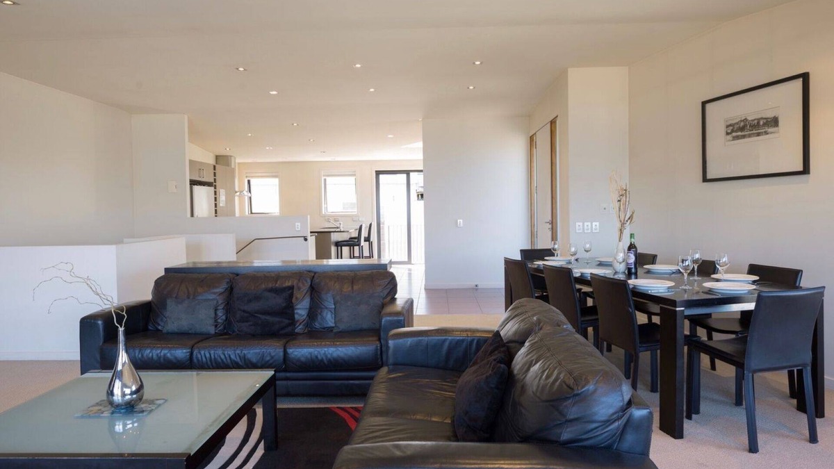Queenstown Cottage | Lake and Mountain Ridge - Queenstown Apartment