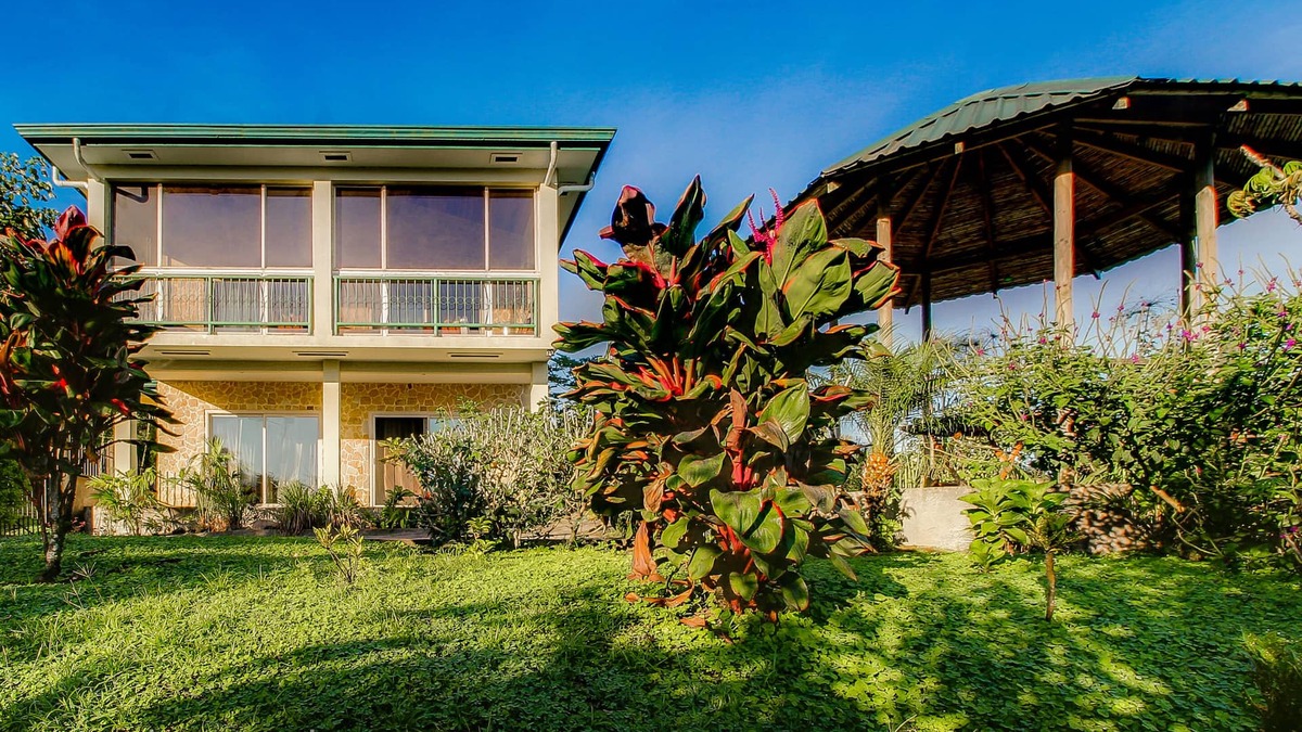 El Millon Ski Chalet | Lake Arenal-Stunning views of the lake, volcano and jungle.
