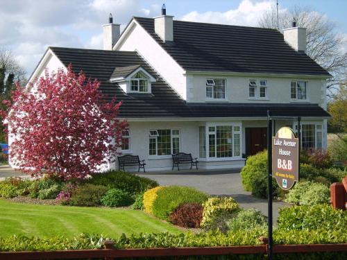 Ballyconnell Bed & Breakfast | Lake Avenue House