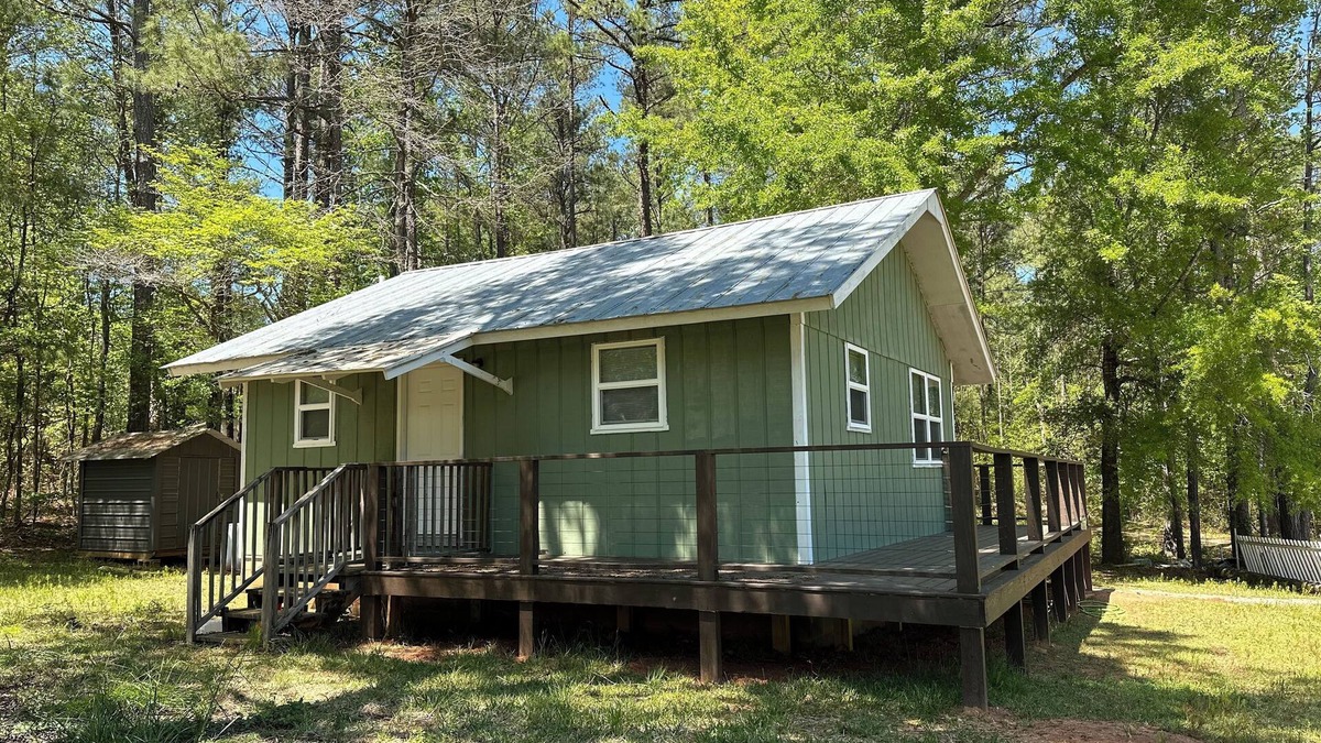West Point Cabin | Lake Cabin, 10 minutes from Callaway Gardens