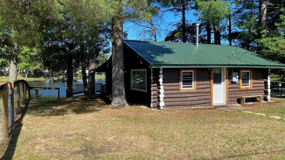 Baldwin Cabin | Lake cabin, indoor Pickleball court, access to ATV trails near Baldwin,MI ,
