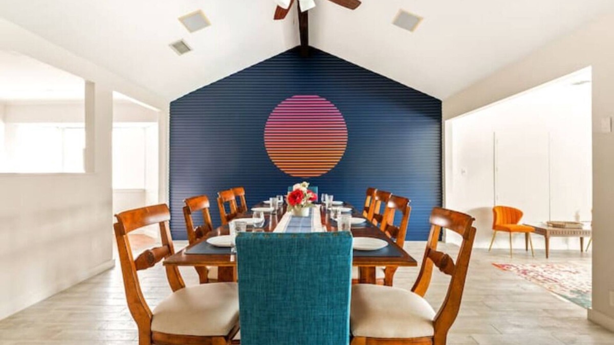 Willis House | Lake Conroe - Kayak, Paddle Boards, Fishing, Pool Table, Pet Friendly!