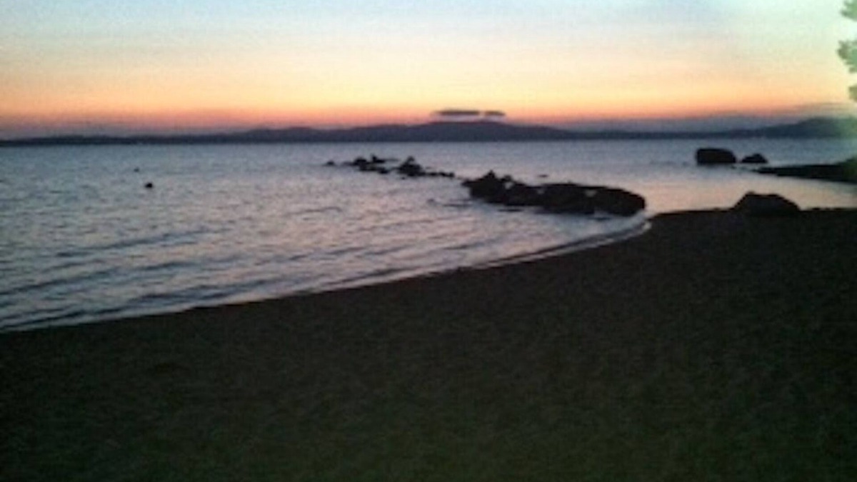 Standish Cottage | Lake Cottage 3 Bd/2 Ba/FREE Rnd.Trip FERRY TICKET! Two Weeks Left! See Below.