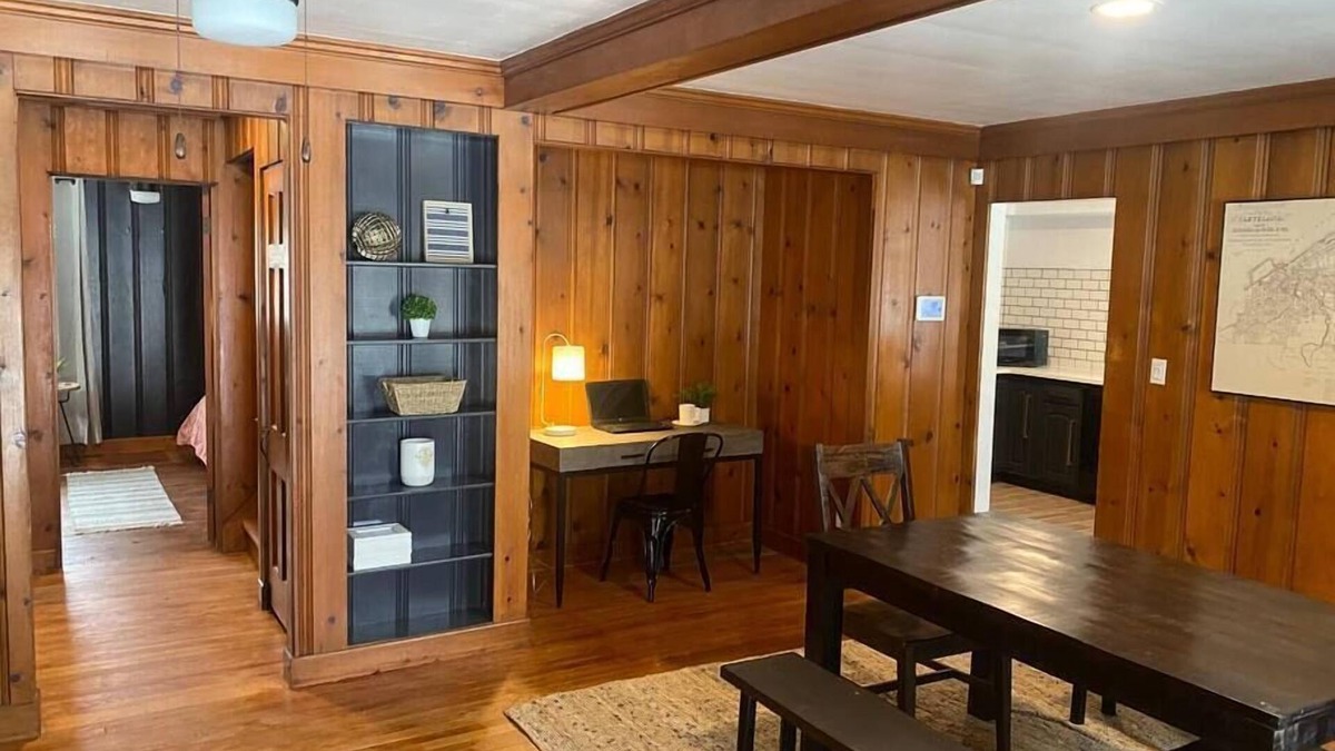 Euclid House | Lake Cottage Mins To Downtown Completely Remodeled