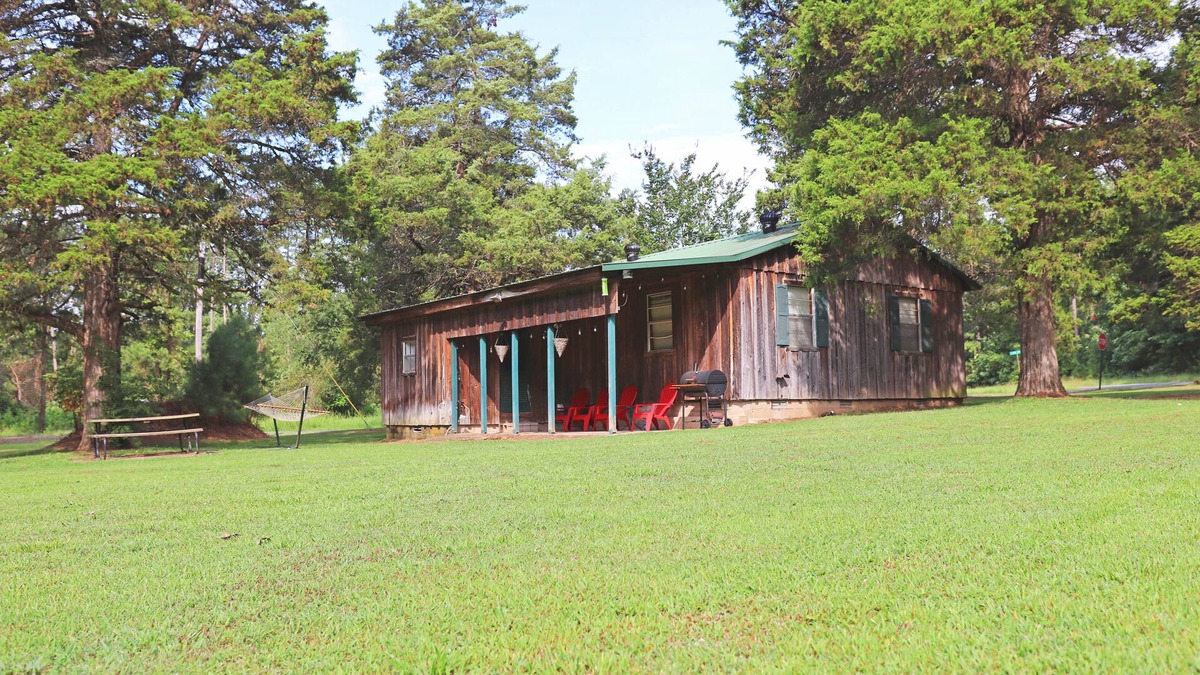 Drasco Cabin | Lake Cottage On Greers Ferry Lake