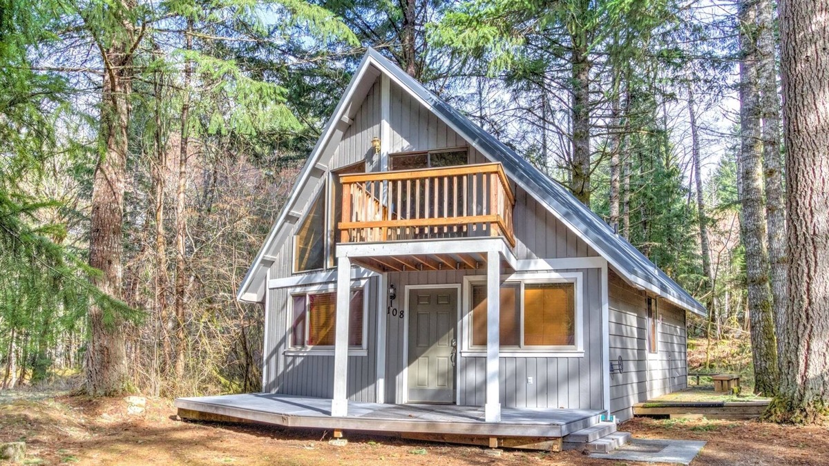 Packwood Cabin | Lake Creek Cabin | 1 Bed, 1 Bath