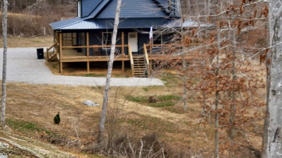 Jamestown Cabin | Lake Cumberland Jamestown New Home near State Park & Boat Ramps