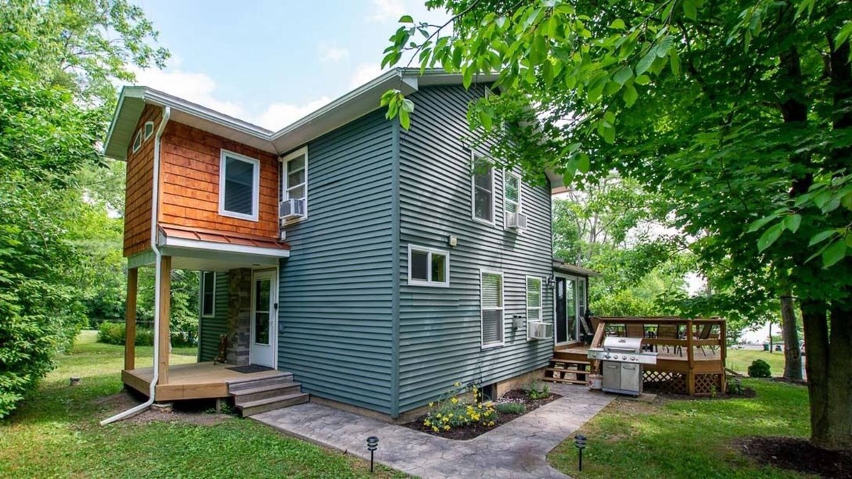 Romulus Cottage | Lake Daze: "Sunrise Views Along Cayuga Lake Wine Trail!"
