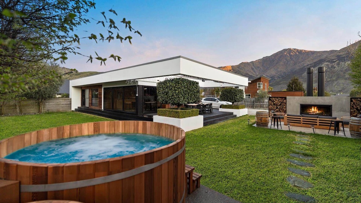 Lake Hayes House | Lake Erskine Retreat - The Ultimate Health & Wellbeing Retreat
