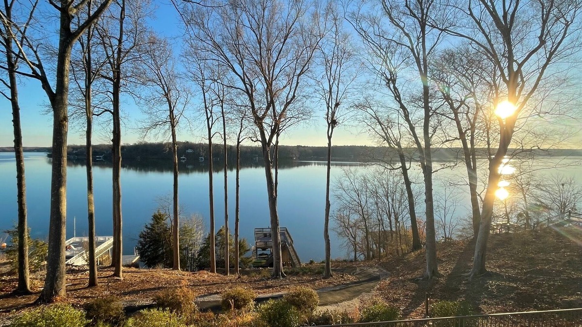 Bracey House | Lake Escape has it ALL-Deep water, panoramic views, POOL, main lake!