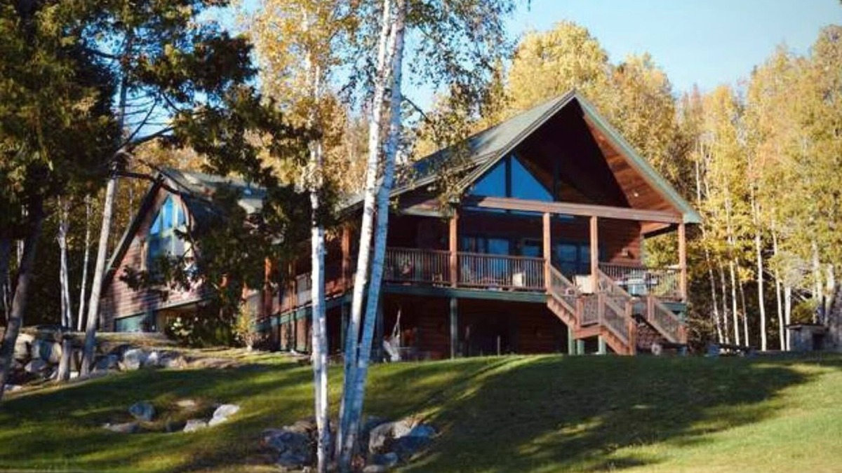 Rangeley House | Lake Escape; Sleeps12, hottub, gameroom & UTV, Direct Snowmobile