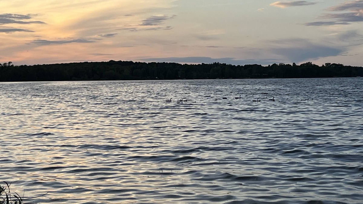 Germfask Cabin | Lake Facing 3 bedroom 1.5 Bath Cabin near amazing UP destination Grandview Cabin