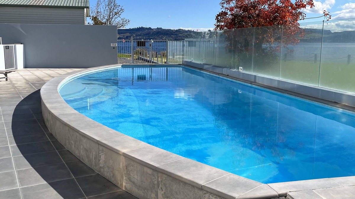 Taupo Apartment | Lake Front Apartment close to town