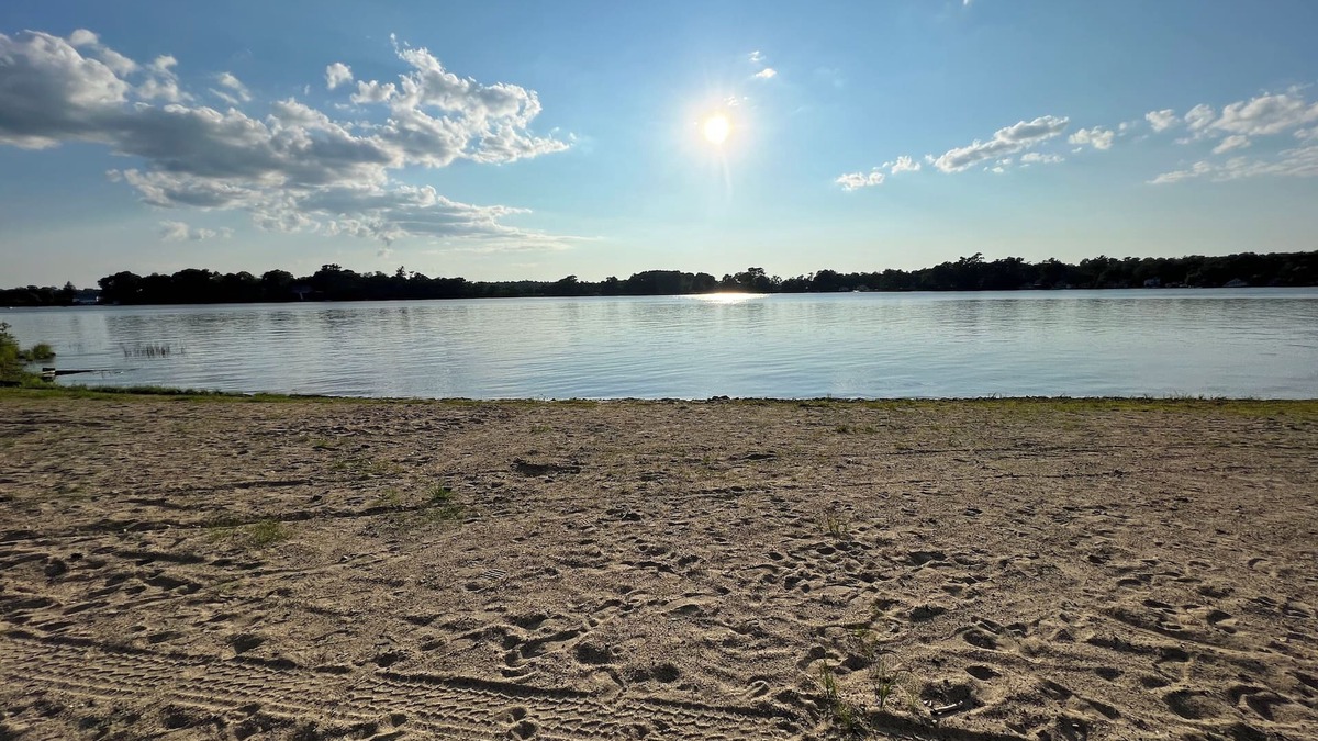 Halifax House | Lake front Bliss/Your perfect get away on the water.
