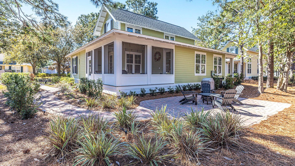 Laurel Grove House | LAKE FRONT~bonus room~GOLF CART~FREE Activites~Heated Pool* Hot tub