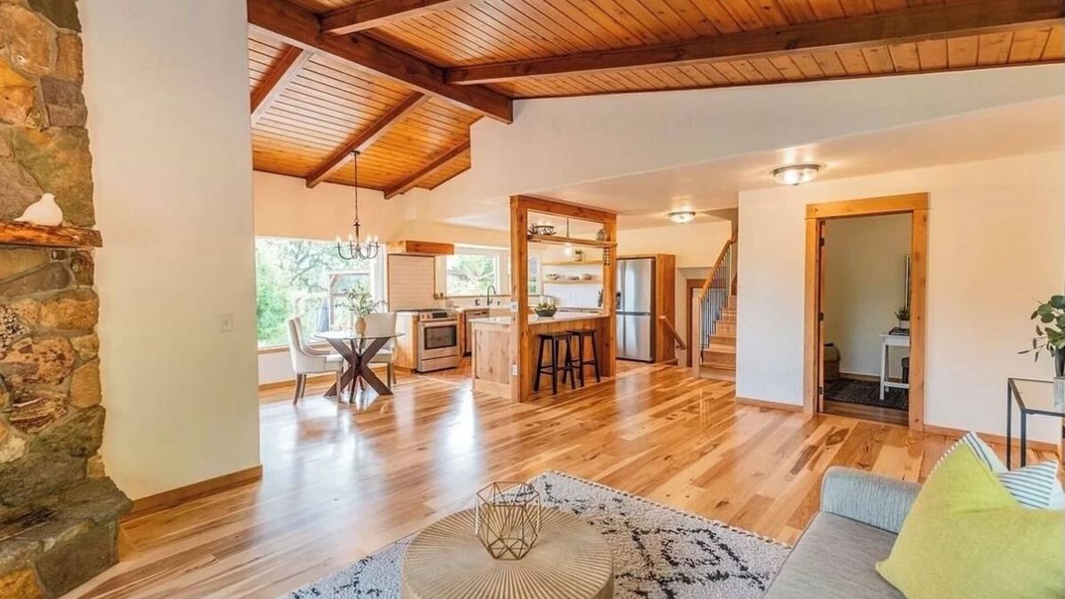 Cottage Grove House | Lake Front bright home with office, wood stove and sauna
