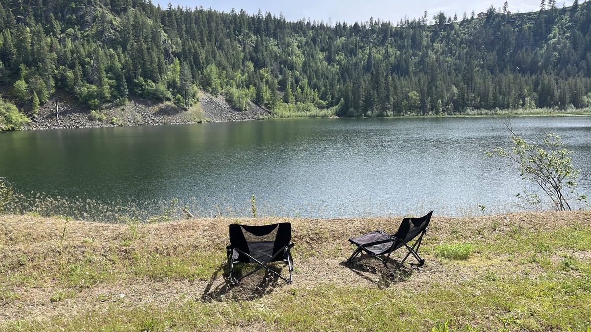 Elk Cabin | Lake front Cabin on beautiful private 60-acre property and 80-acre Lake.