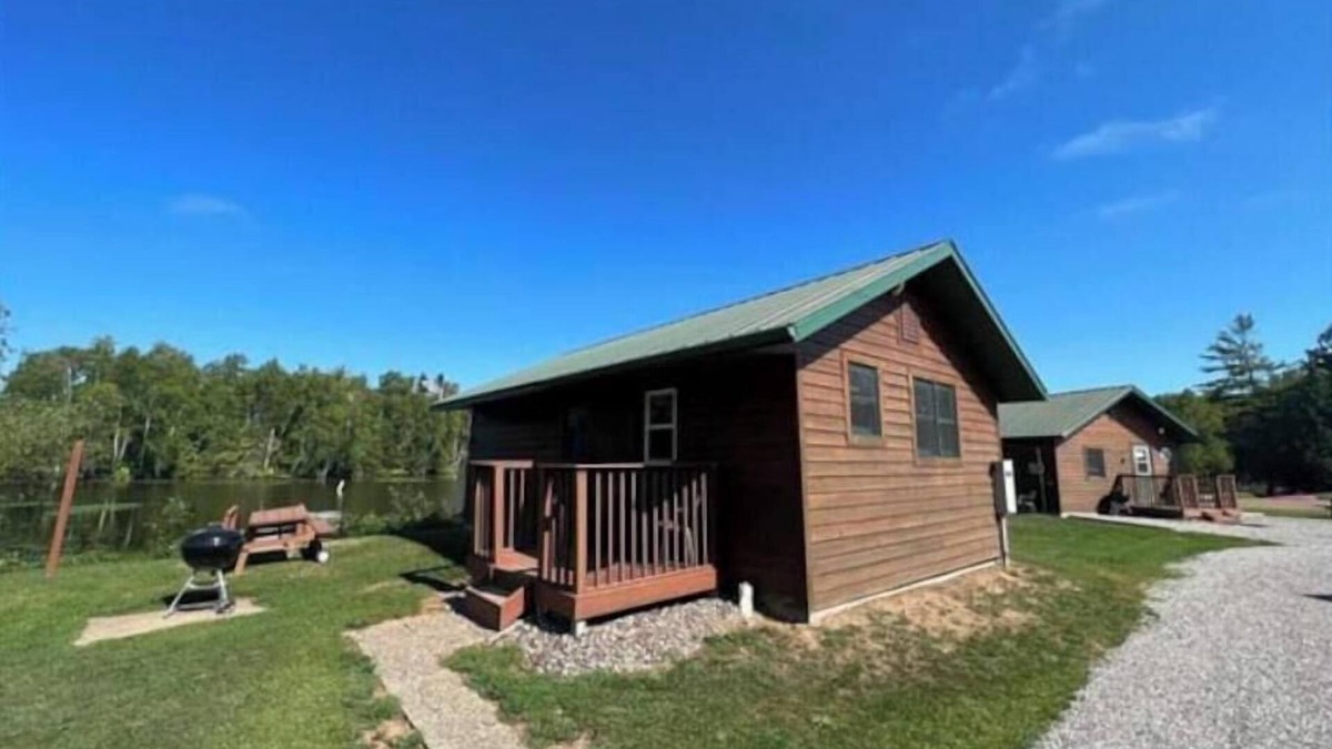 Phillips Cabin | Lake Front Cabin The Duck Shack