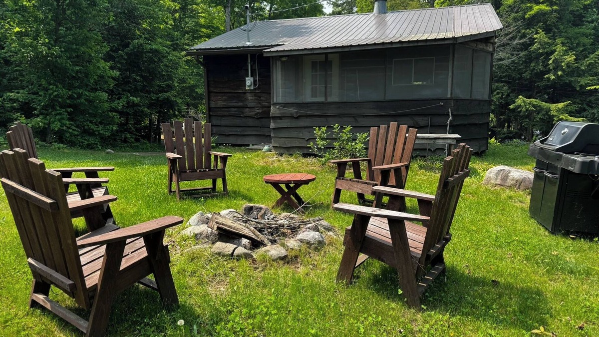 Moriah Center Cabin | Lake Front Cabin with free WiFi - Adirondacks High Peaks Region - Lake Placid