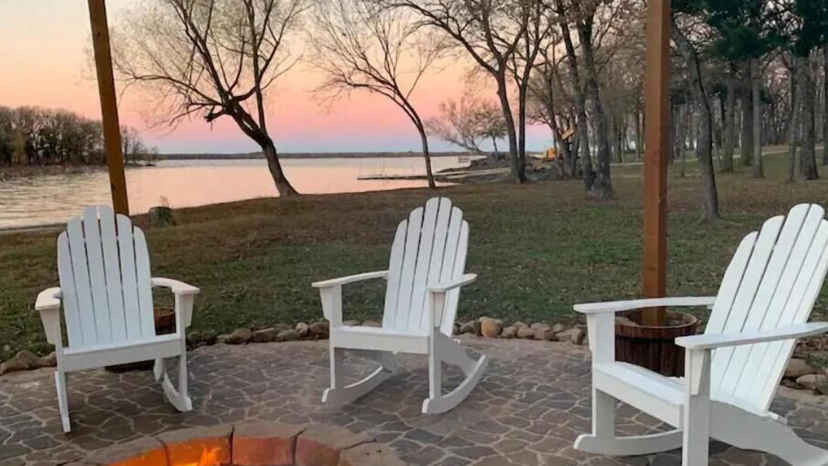 Wills Point House | Lake Front Cabins: 1.5 acres, zip line, SUP, kayak