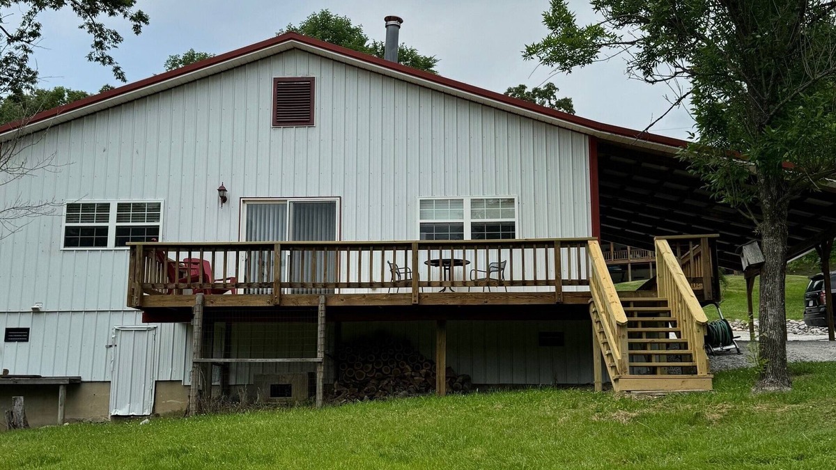 Se Ree House | Lake Front charming 2-bedroom house, at Rough River Lake.