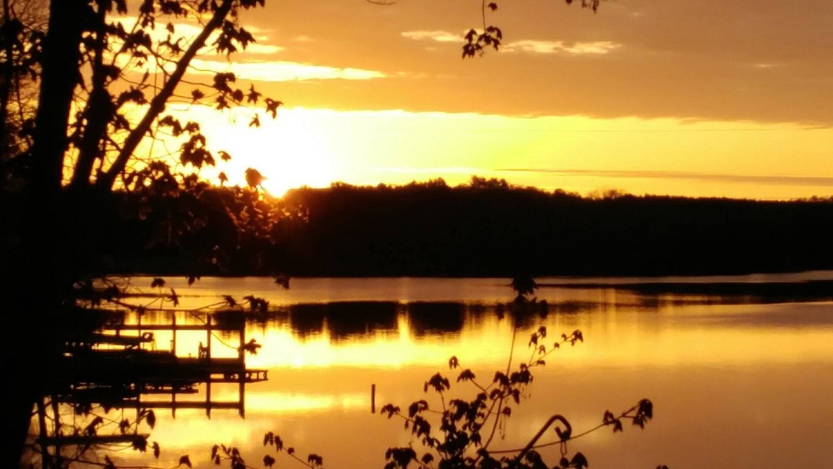 Rushford Lake Cottage | Lake front Chateau de Cunningham on Rushford lake NY
