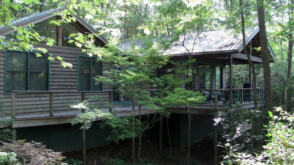 Salem Cottage | Lake Front Cottage/Floating Dock