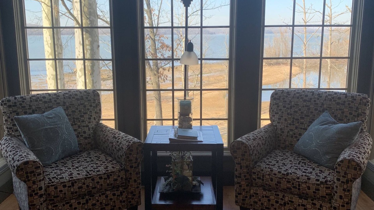 Cadiz Cottage | Lake Front Cottage with private sandy beach